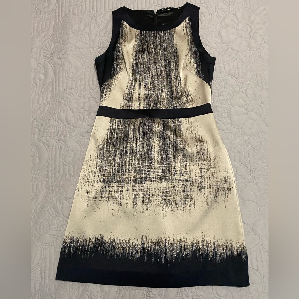 Elie Tahari cocktail or work dress